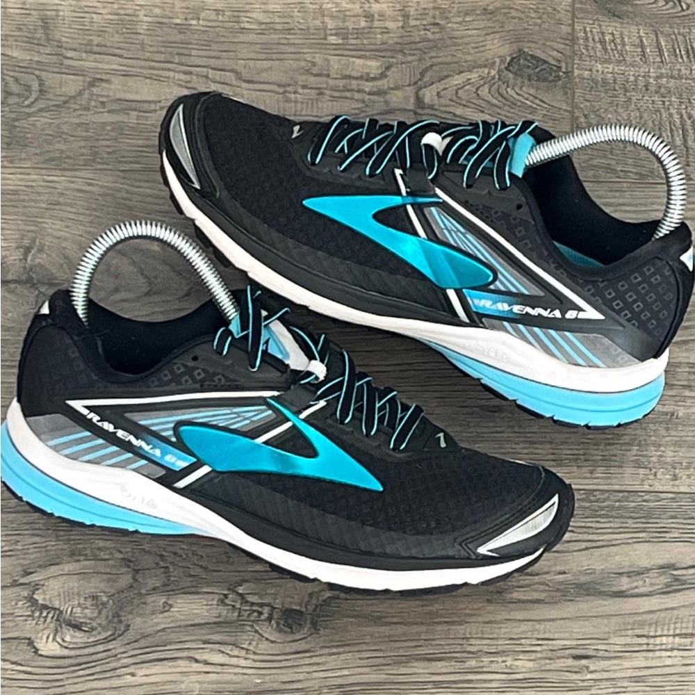 Brooks Ravenna 8 Womens Athletic Running Shoes Size 7 1202381B073